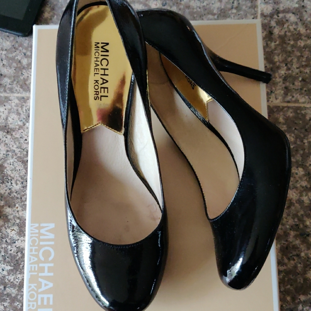 Michael Kors Pressley pump